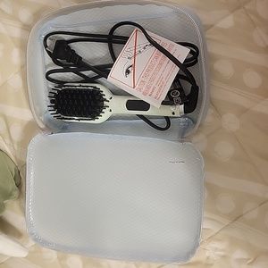 Mini Straightening Brush